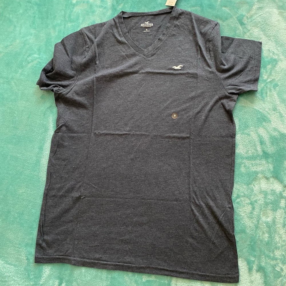 Hollister Men’s Black Polo - Picture 3 of 3